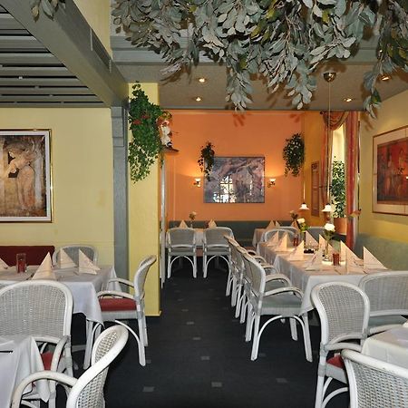 Hotel Restaurant "Athen" Münstermaifeld Exteriör bild