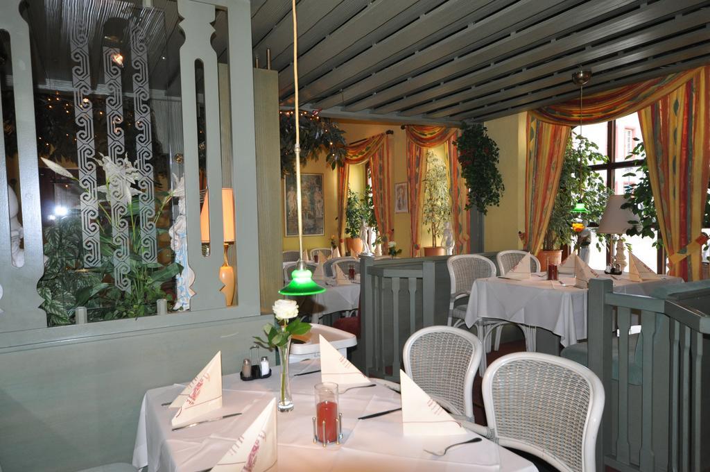 Hotel Restaurant "Athen" Münstermaifeld Exteriör bild